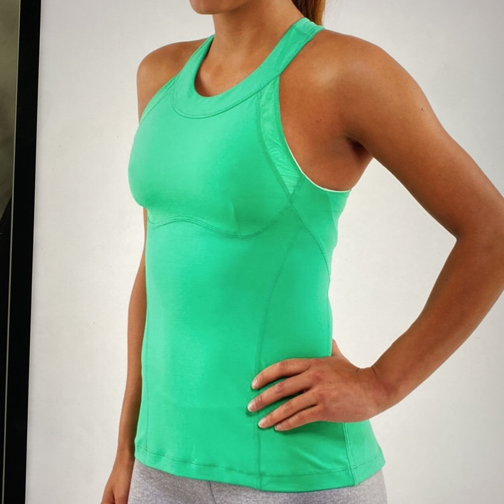 🍋Lululemon Run: Make It
Count Tank
Very Green / Fresh Teal Size 6 - Picture 8 of 12